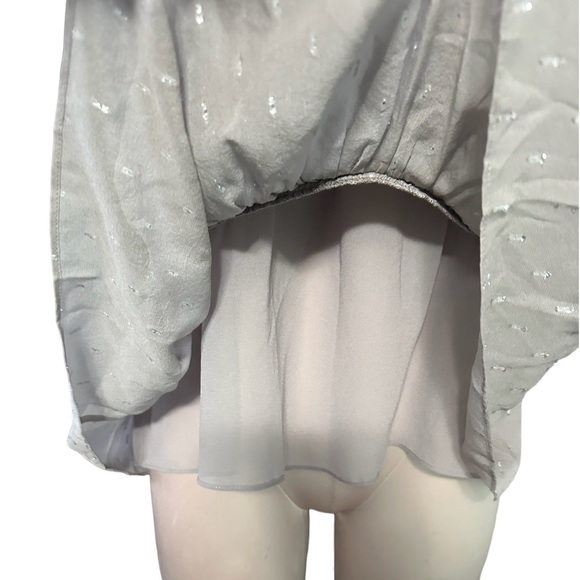 Joie light grey silk blouse. Beautiful details. Size M - Picture 16 of 16